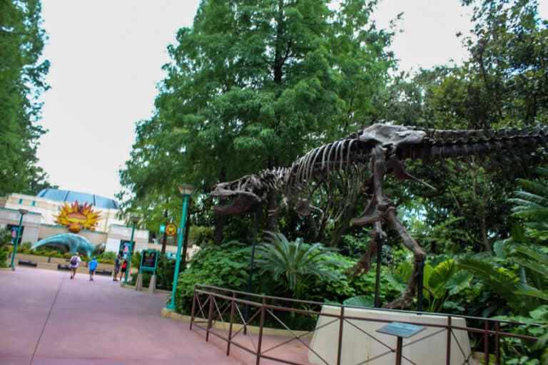 the dinosaur ride at disney world