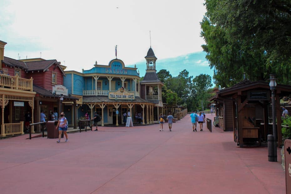 Frontierland at Magic Kingdom, Disney World – Resorts Gal