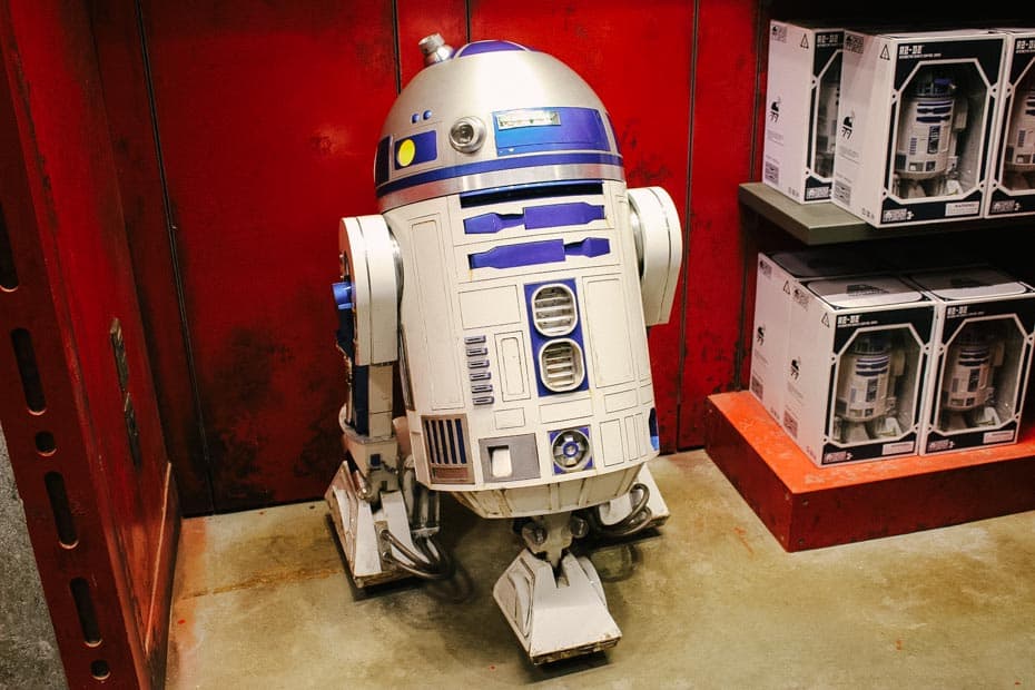 R2-D2 in Droid Depot at Galaxy's Edge 