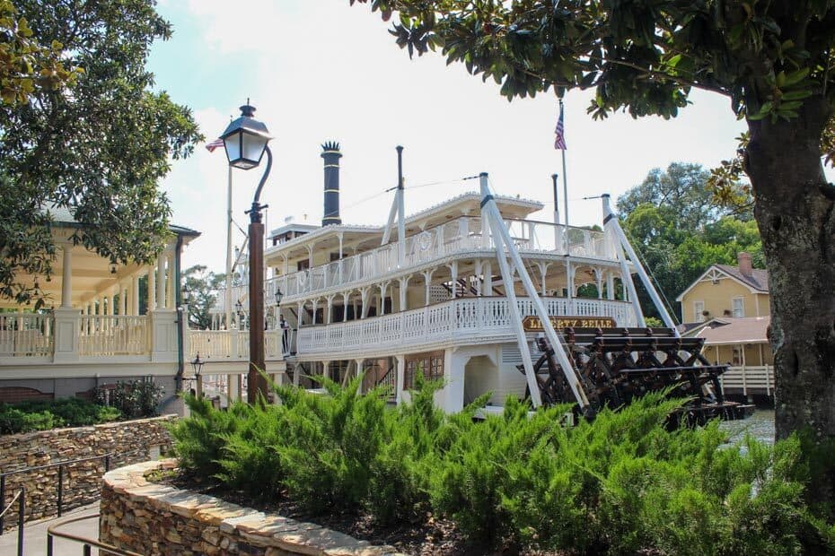 Liberty Square Riverboat at Magic Kingdom | Resorts Gal