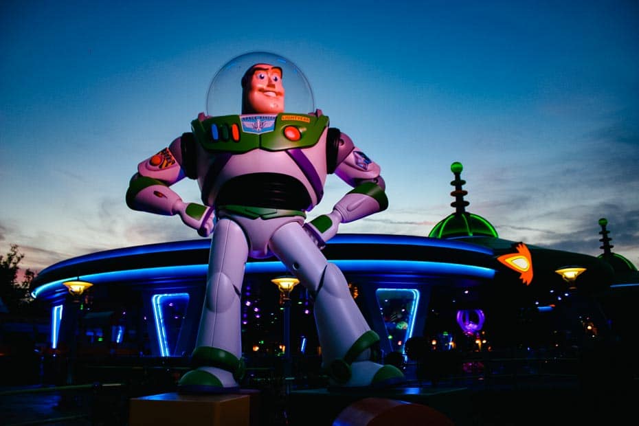 Buzz Lightyear at Toy Story Land at night 