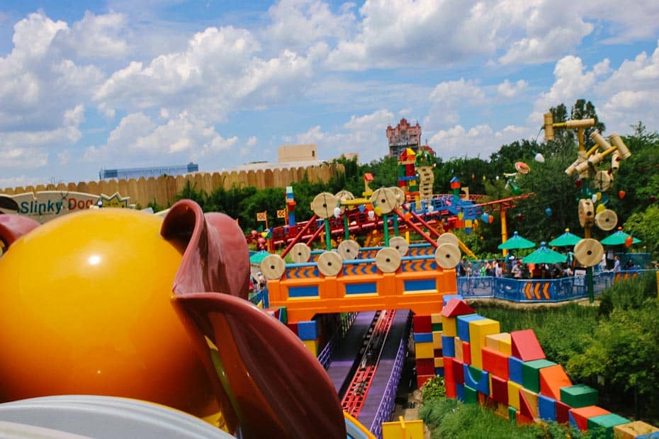 Slinky Dog Dash with views of Andy's backyard fence in Toy Story Land 