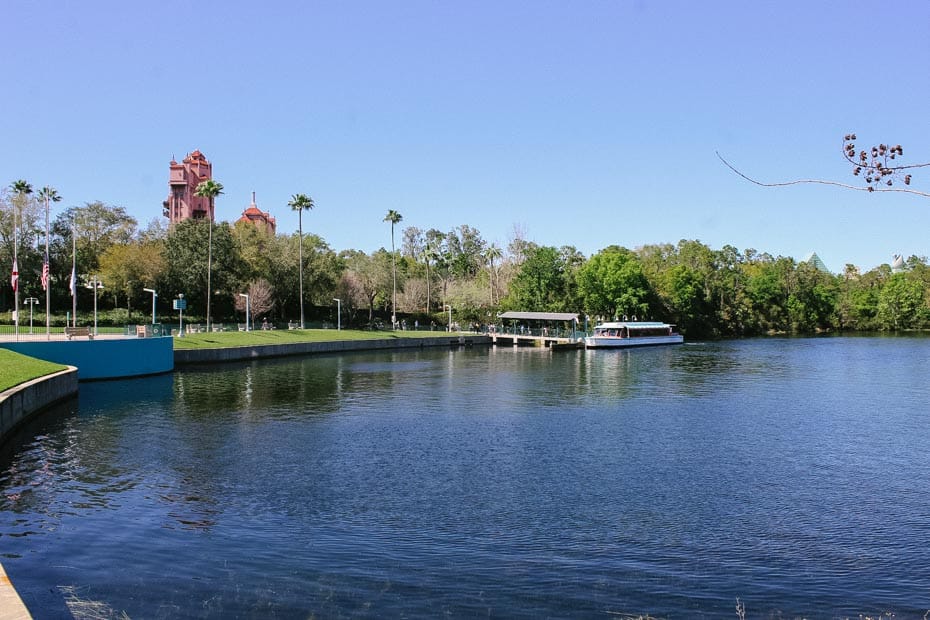 Disney Friendship Boats Guide – Resorts Gal