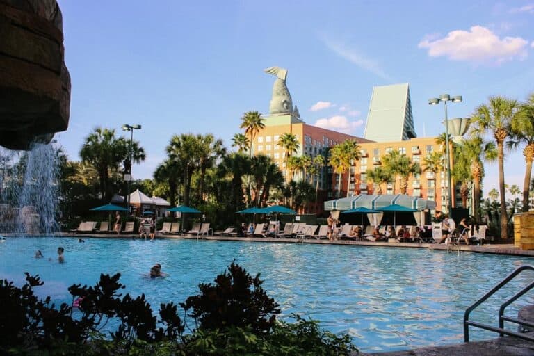 The Pools at Disney’s Swan and Dolphin Resort – Resorts Gal