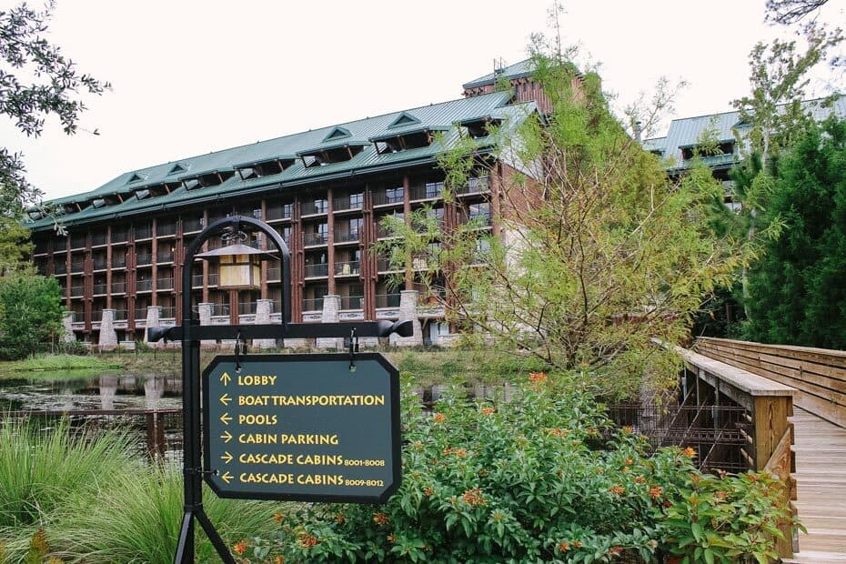 Disney World's Wilderness Lodge Is the Best Place to Spend Christmas at the  Park