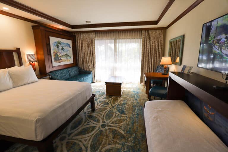 Tour a Deluxe Studio at Disney's Polynesian Resort (DVC)