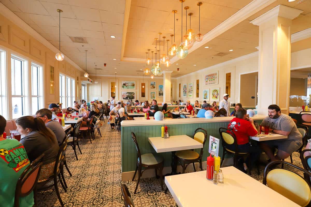 Disney's Beaches and Cream Review (A Late Afternoon Lunch)