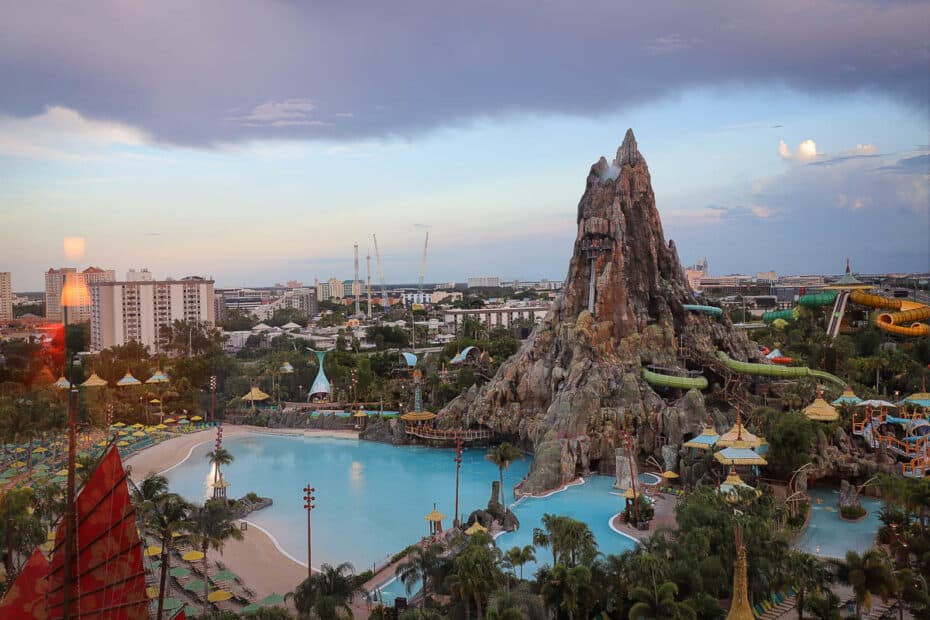 Volcano Bay View Room At Cabana Bay Beach Resort