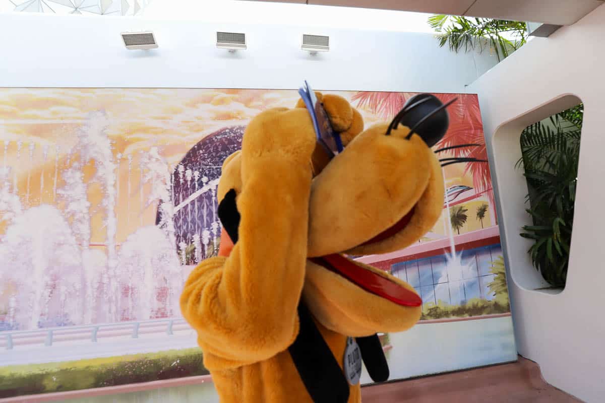 Meet Pluto at Epcot (Gazebo Near the World Showcase Plaza)