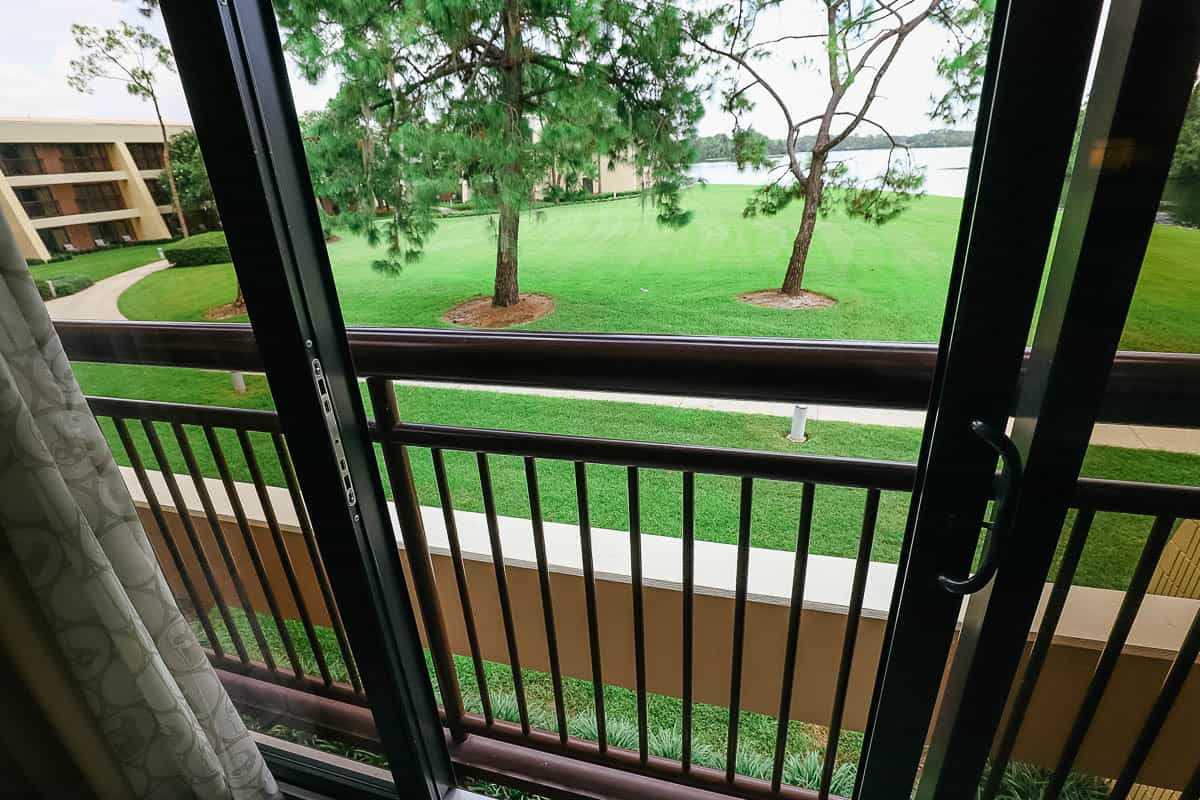 the Garden Wing rooms at the Contemporary do not have balconies 