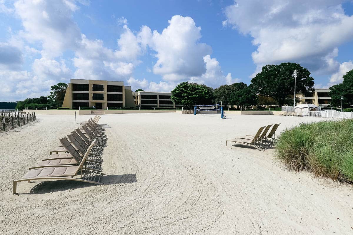 white sand beaches near the Garden Wing at the Contemporary 