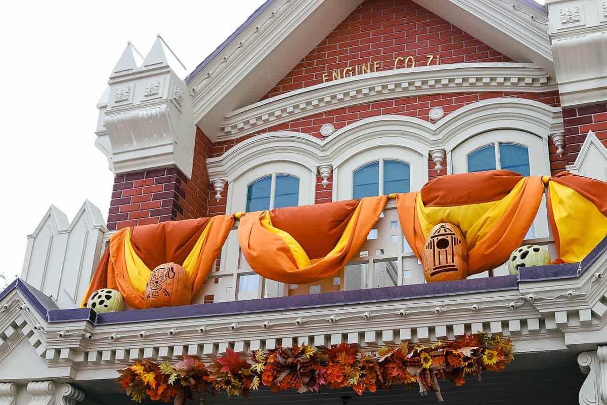 pumpkins with bunting at Walt Disney World for the Fall and Halloween season 