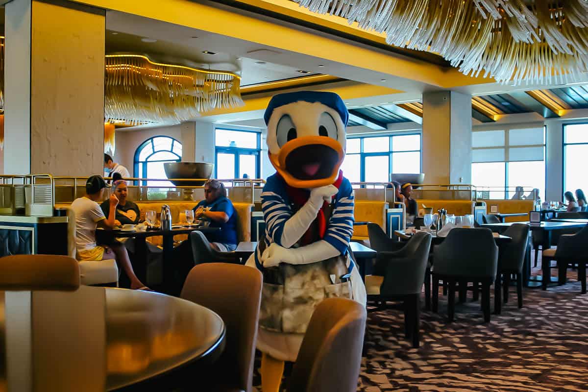 Character Breakfasts At Disney World (The Best Way To Start Your Day ...