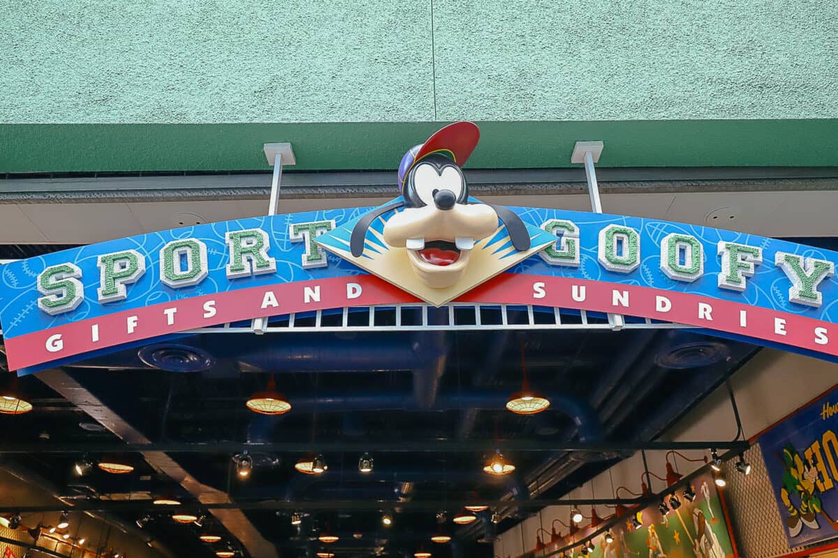 Sport Goofy Gifts and Sundries (Photos of Disney's All-Star Sports Gift ...