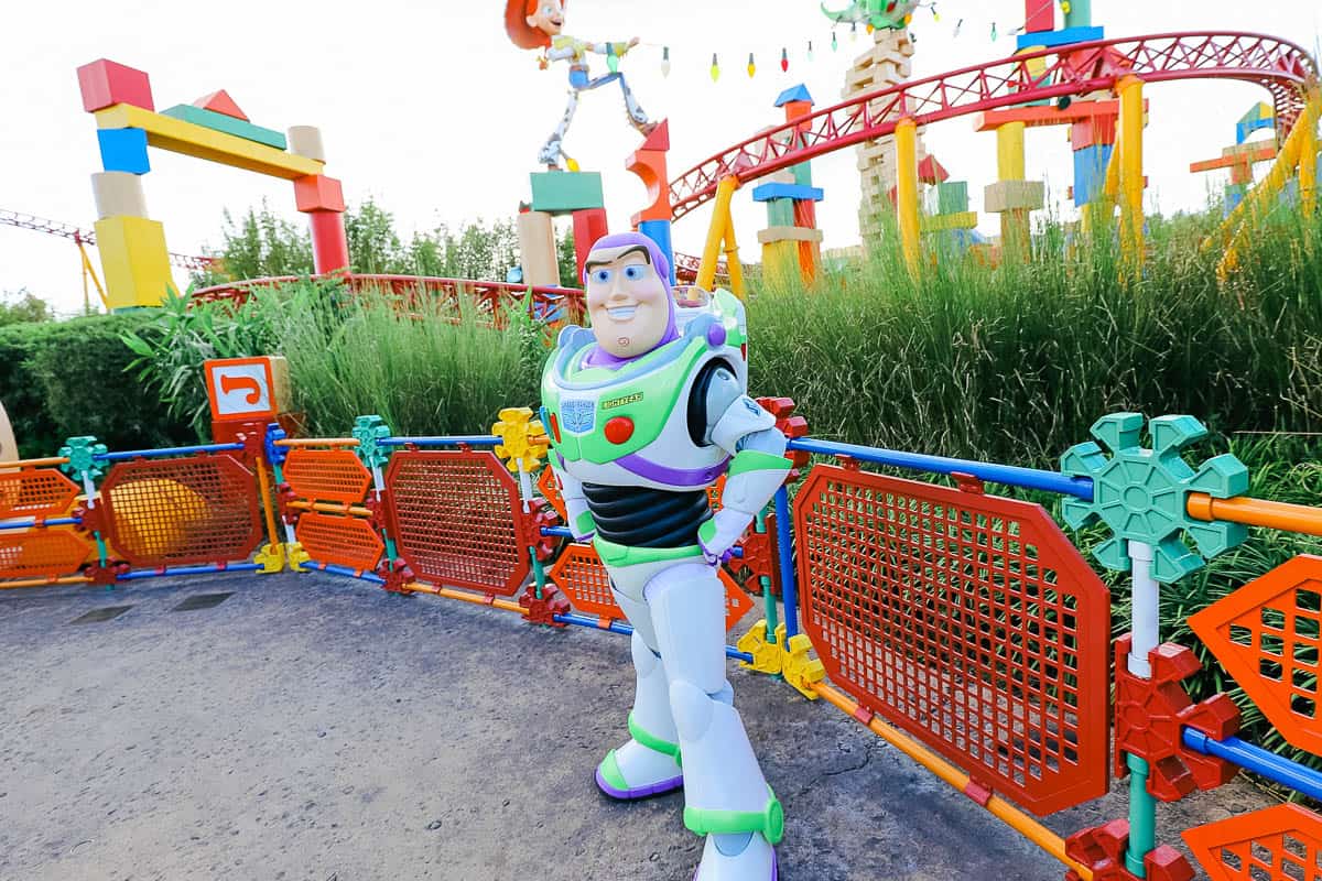 Buzz poses for a photo in Toy Story Land 