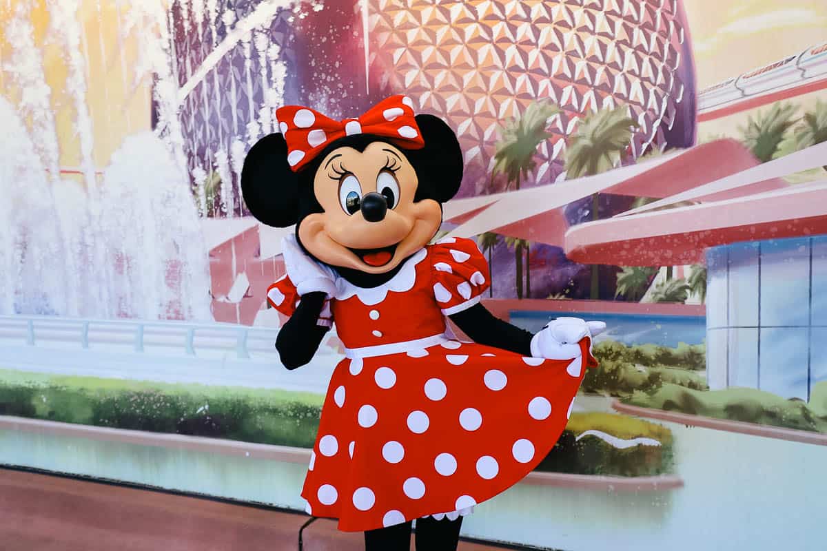 Minnie Mouse at her former location at Epcot's Main Entrance 