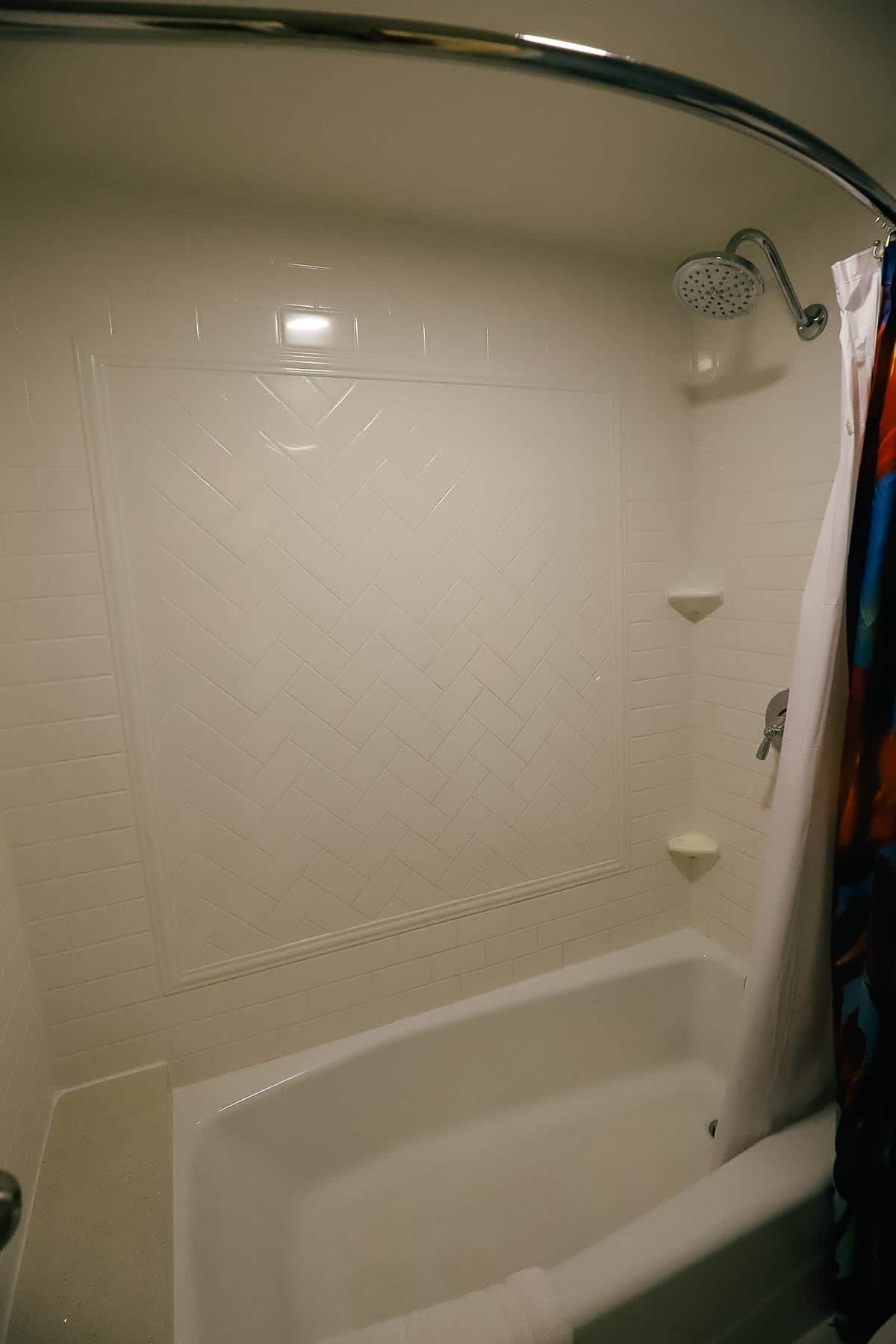 the bathtub with shower curtain in Port Orleans Riverside Magnolia Bend 
