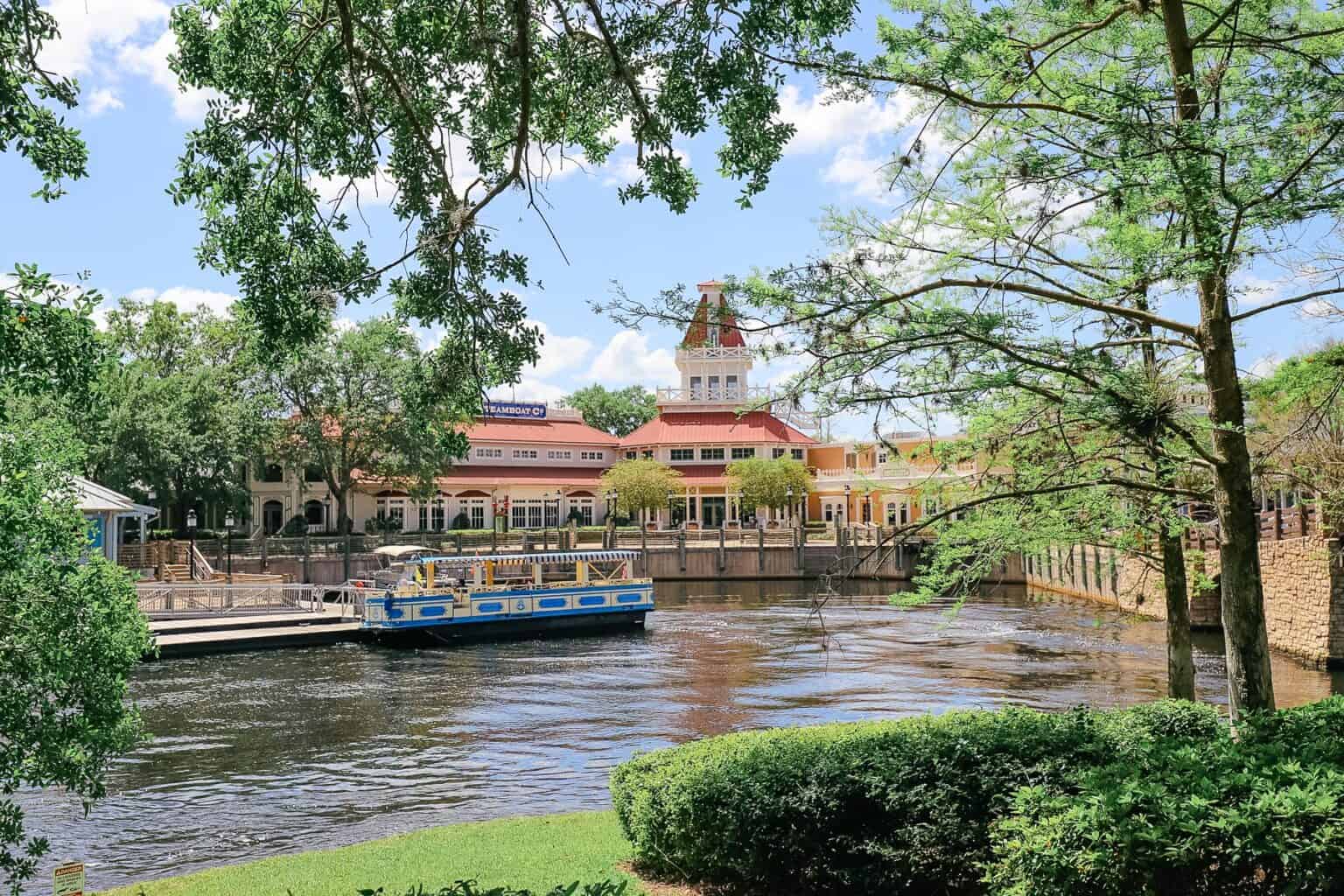 5 Favorite Resort Hopping Itineraries for Disney World (And Everything ...