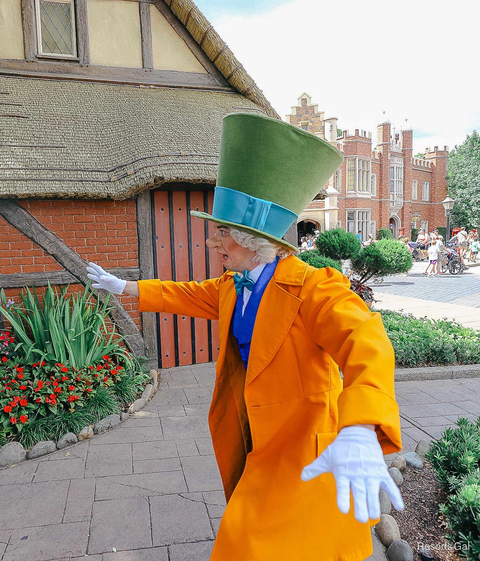 The Mad Hatter freezes when asked for a still shot. 