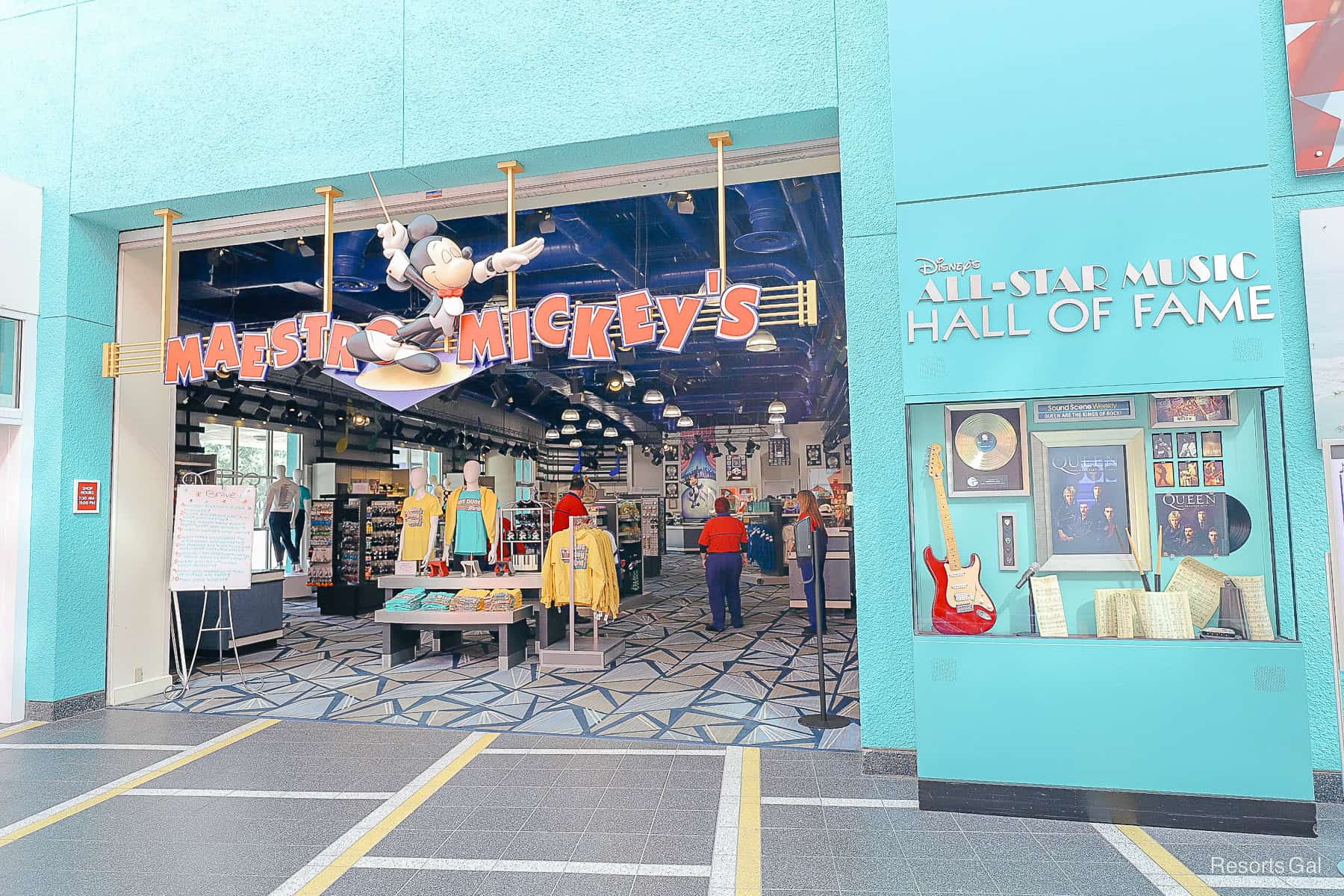 entrance of Maestro's Mickey's gift shop 