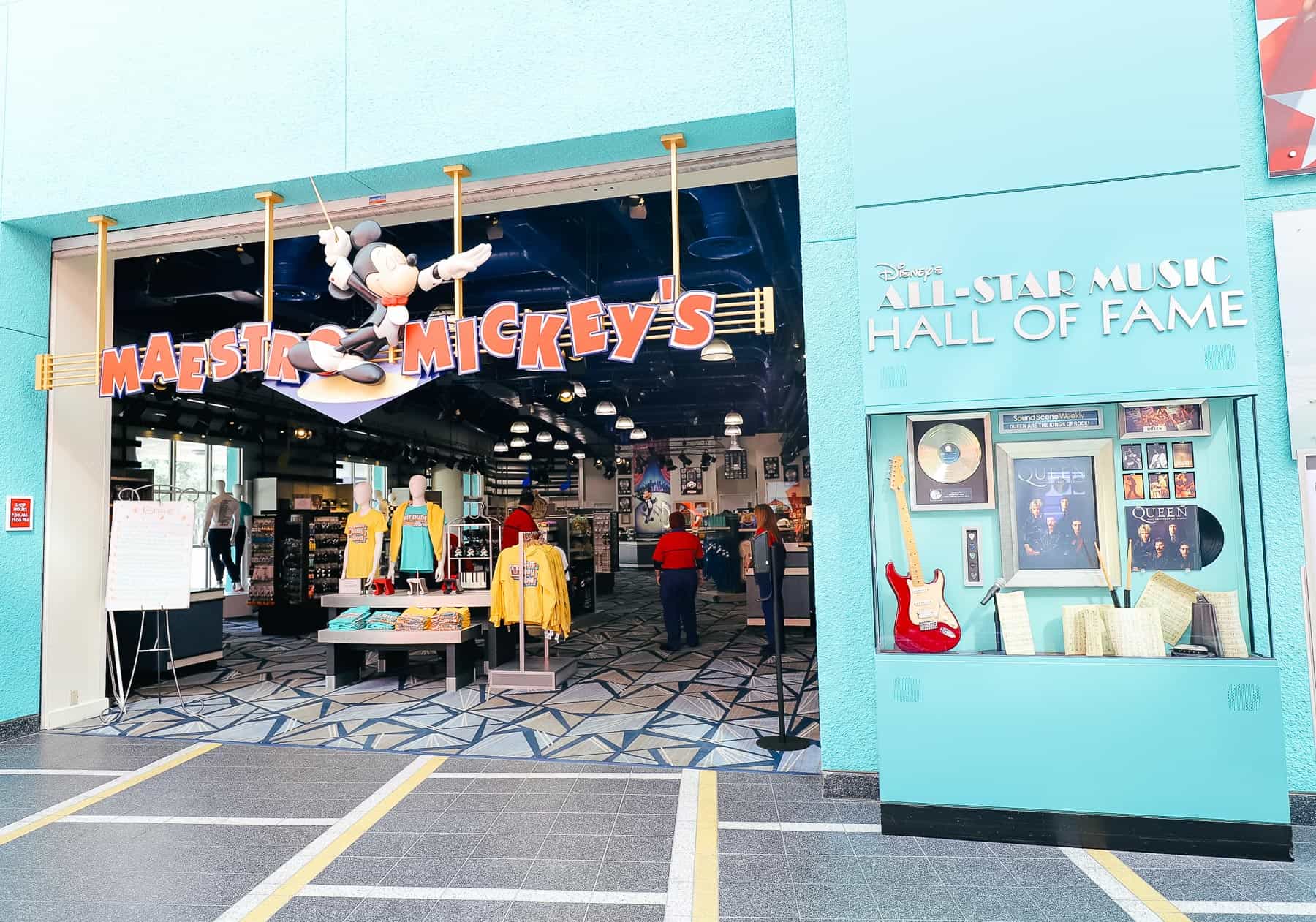 The entrance to Maestro Mickey's Gift shop with Mickey holding a baton 