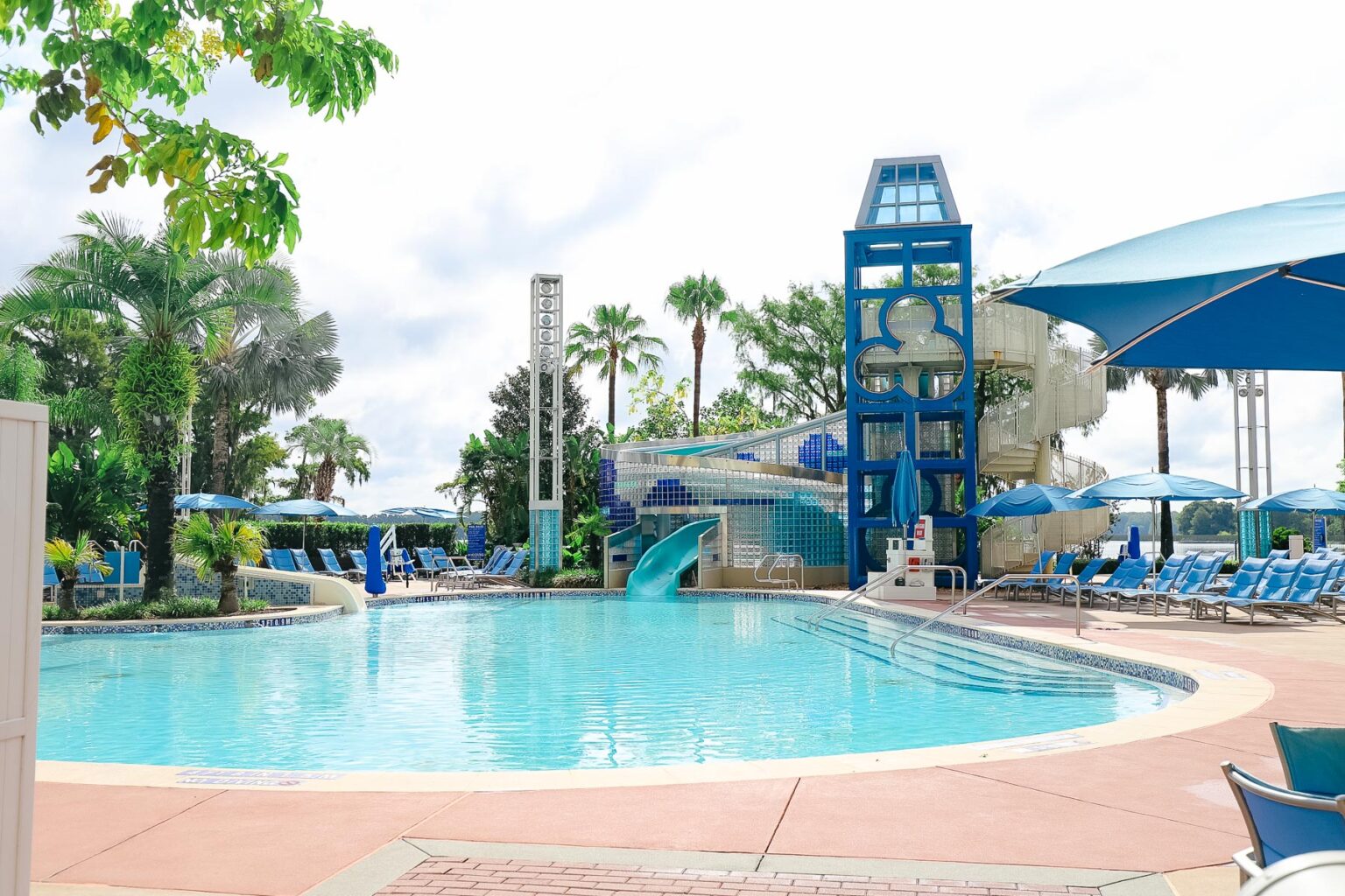 Bay Cove Pool at Bay Lake Tower