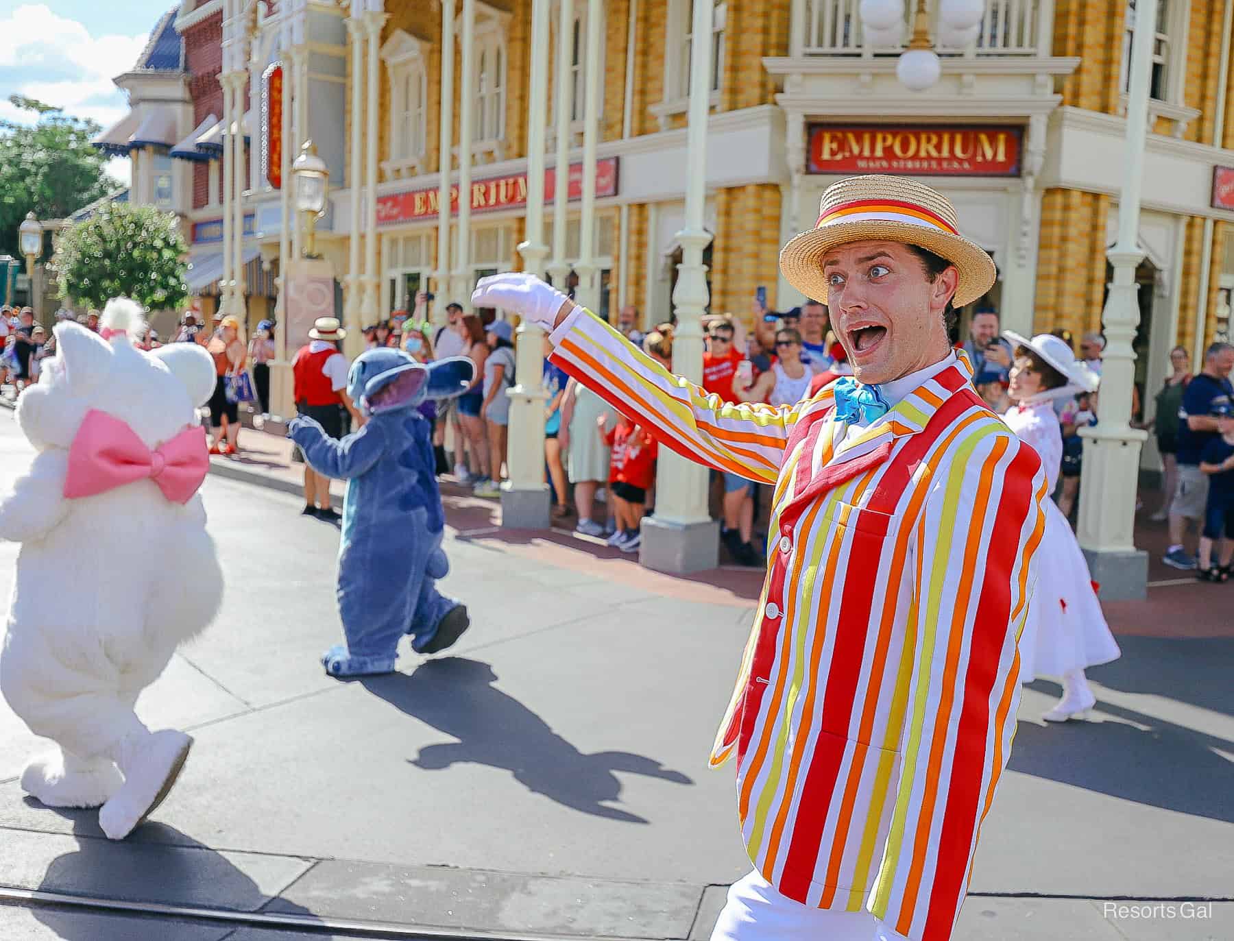 Character Spotlight: Bert from ‘Mary Poppins’ at Disney World