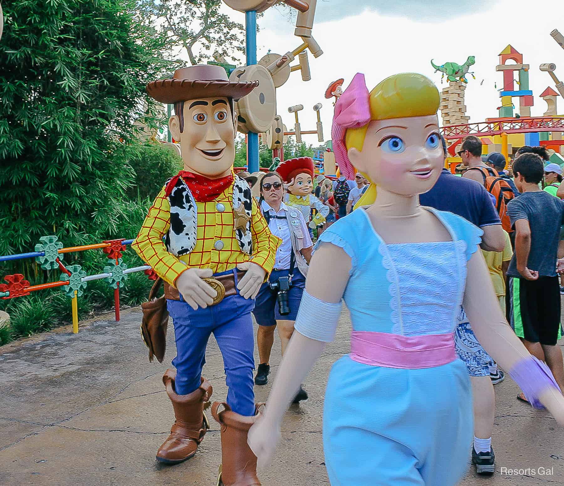 Woody with Bo Peep in Toy Story Land 