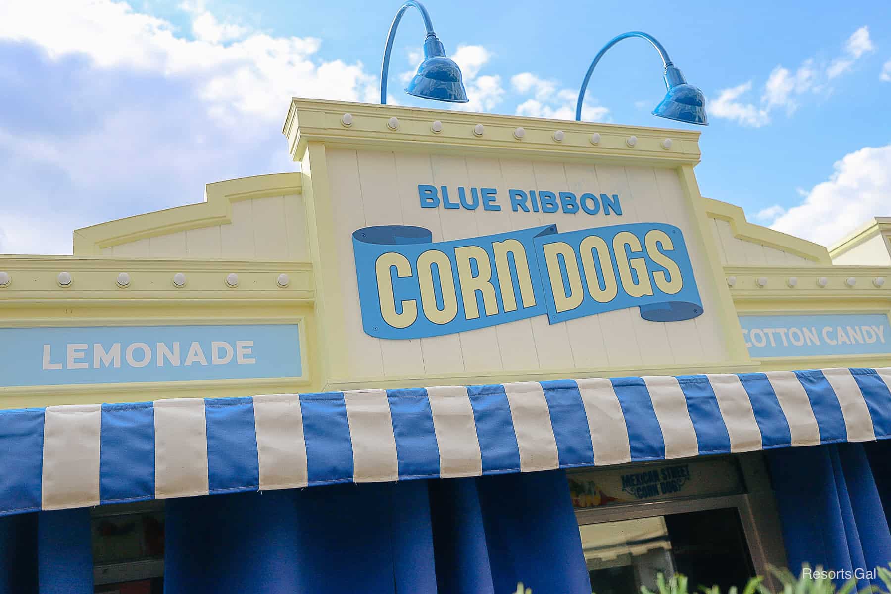 corn dogs signage 