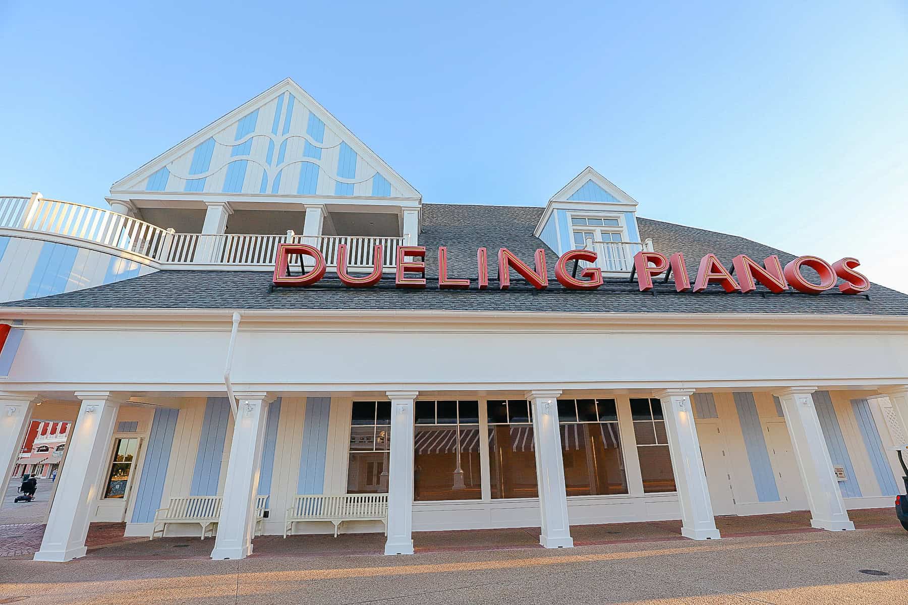 Dueling Pianos sign at Disney's Boardwalk 