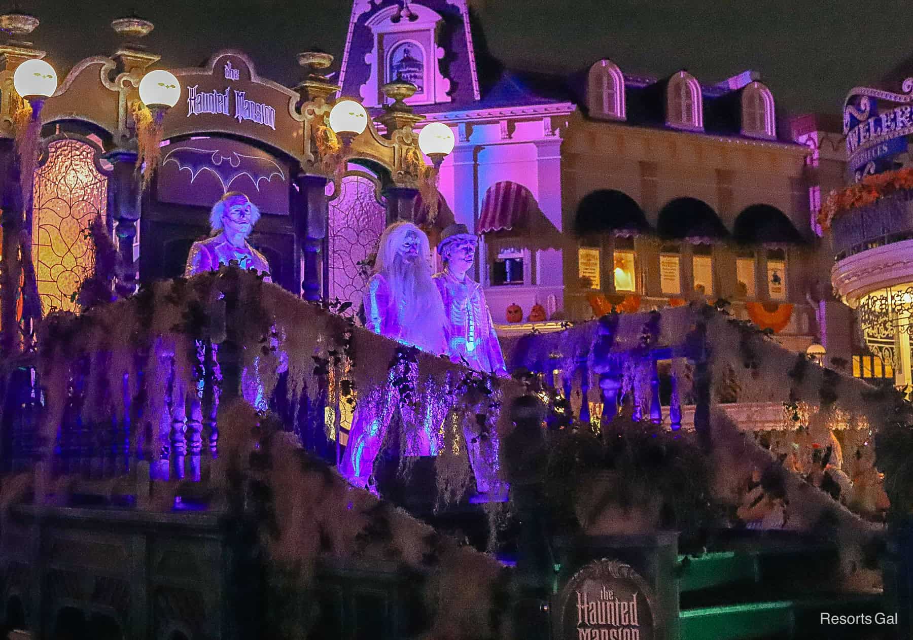 Hitchhiking ghosts in the Boo To You Parade 