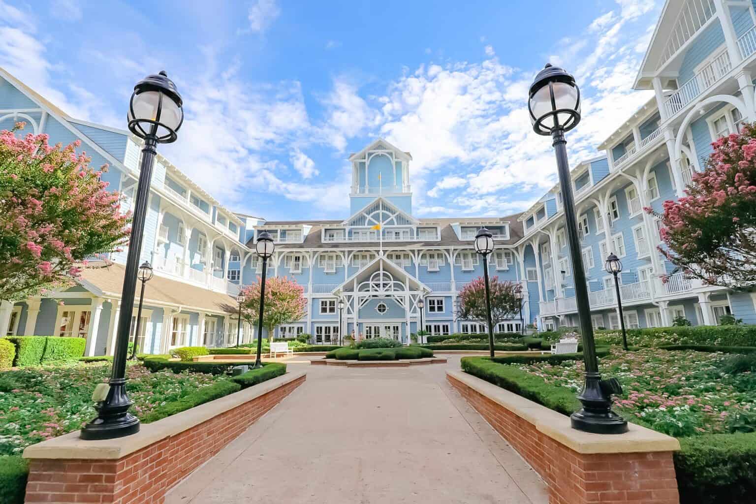 A Resorts Gal Review Of Staying Club Level At Disney's Beach Club