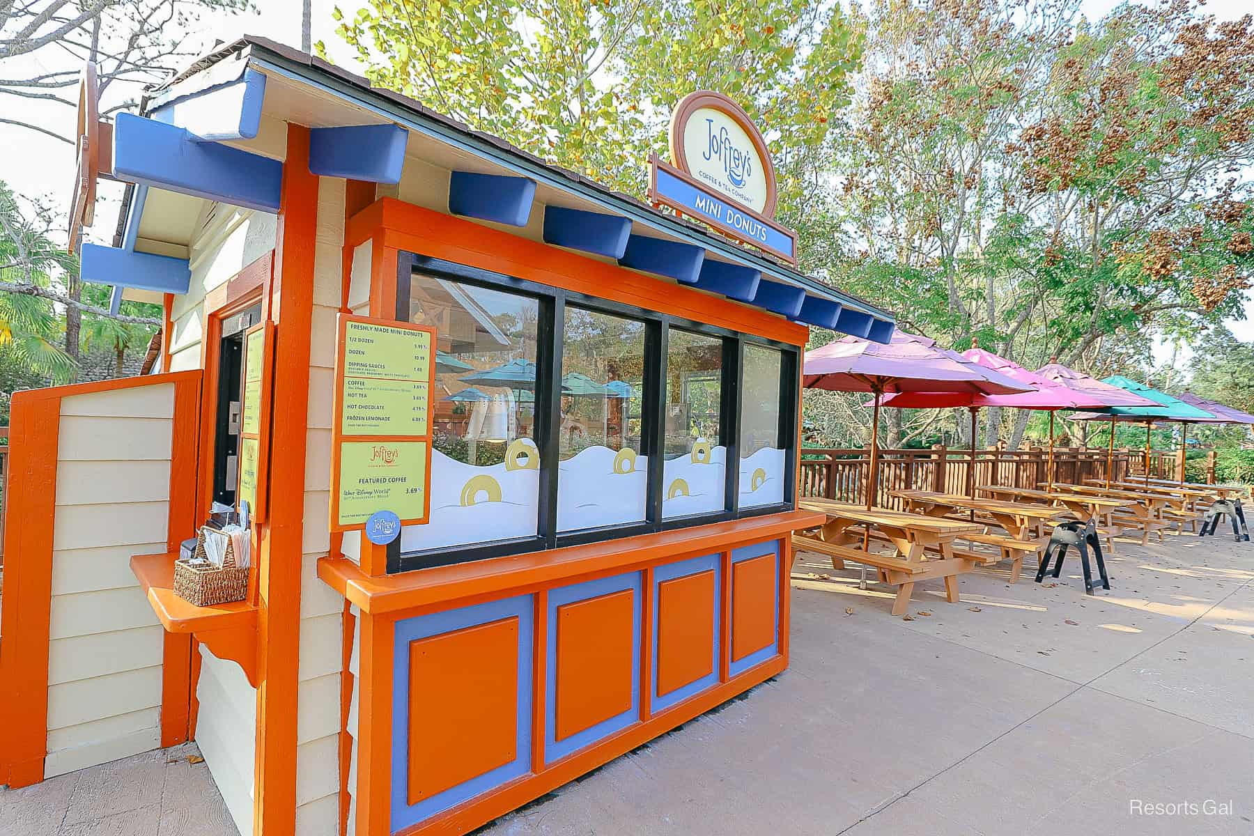 a red and blue Joffrey's mini donuts stand at Blizzard Beach 