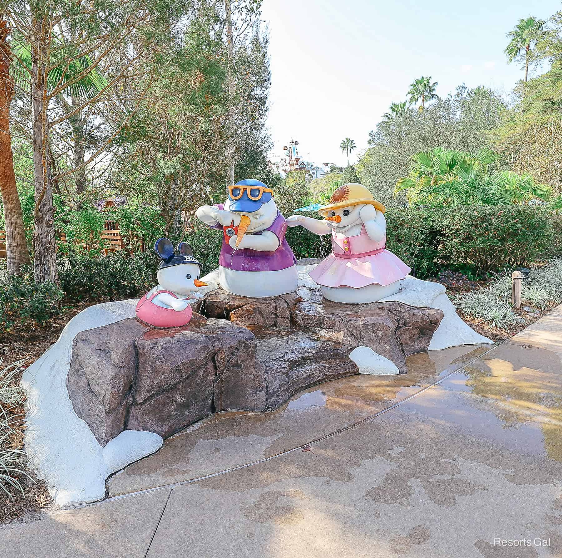 themed snowman family near the entrance of Blizzard Beach 