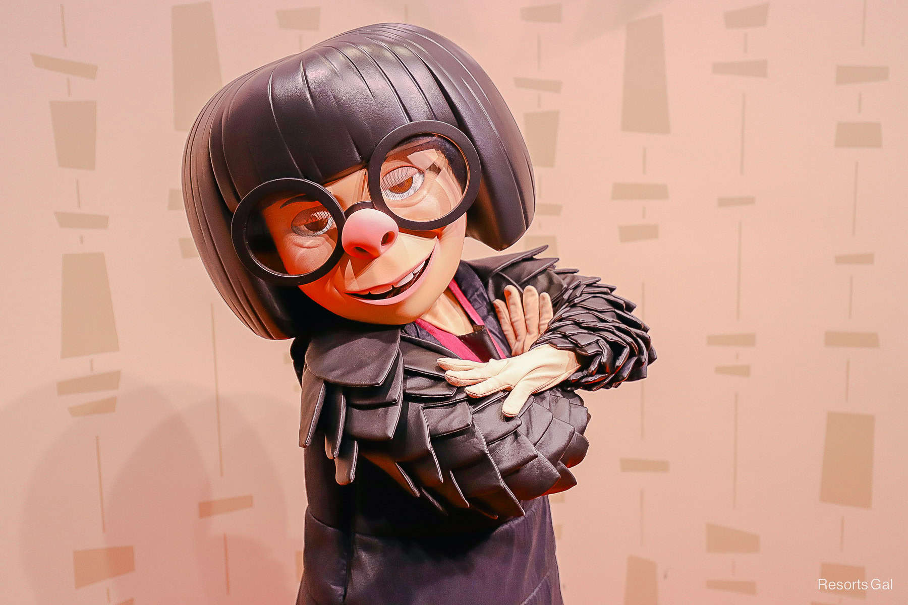 Edna Mode at the Edna Mode Experience in Pixar Plaza 