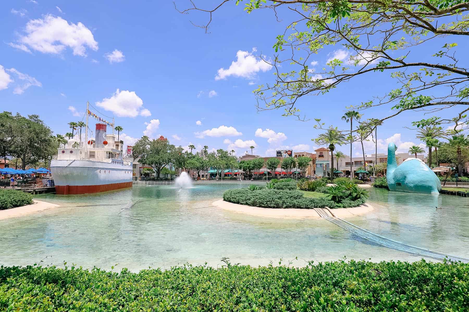 Echo Lake scenic photo represents Disney's Hollywood Studios 