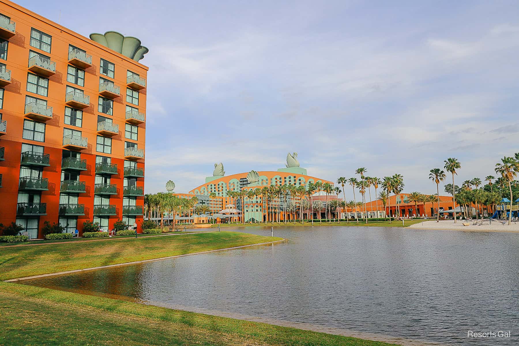 the Swan and Dolphin hotels lead to Epcot and Hollywood Studios via a walking path