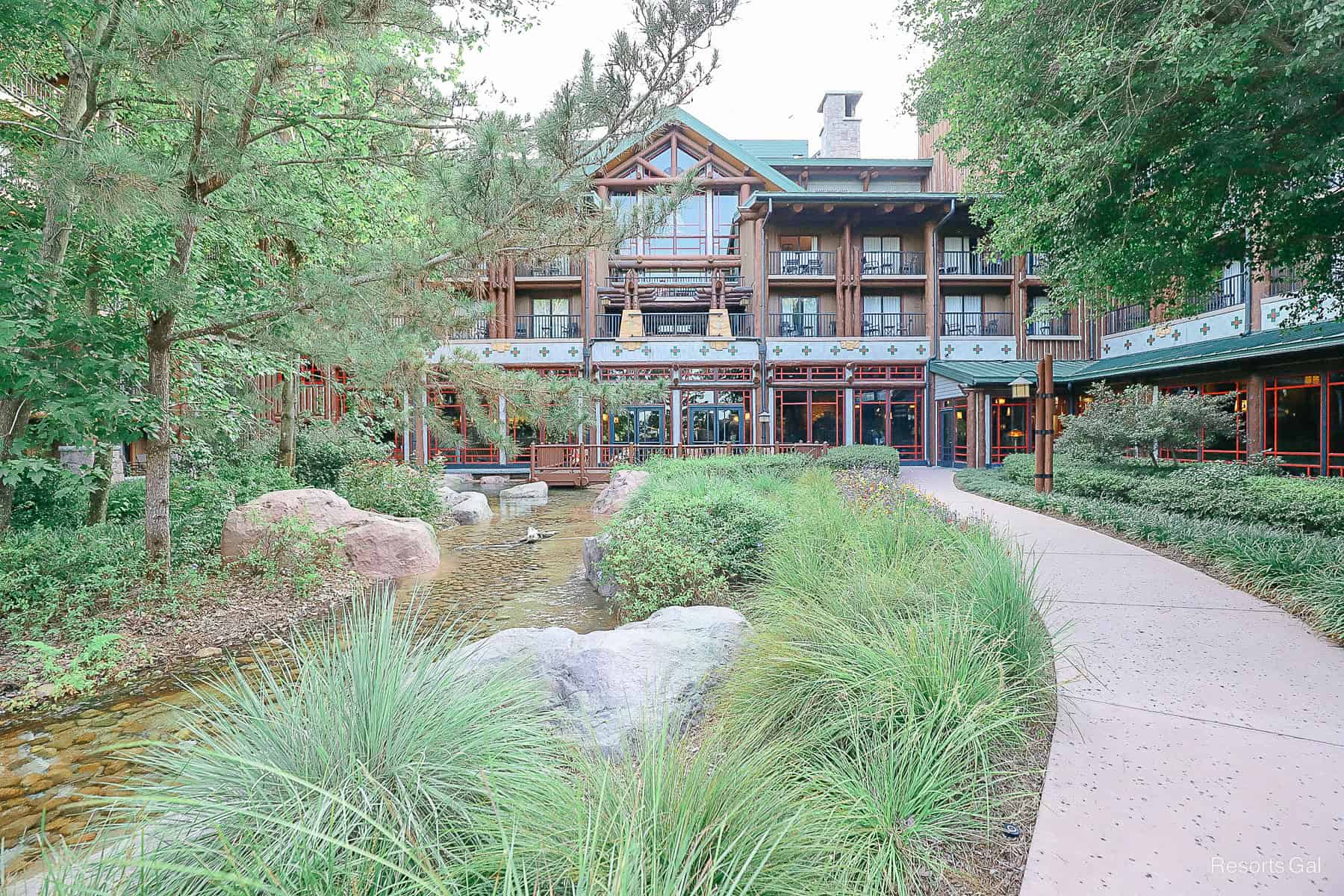 resort entrance to the Wilderness Lodge 