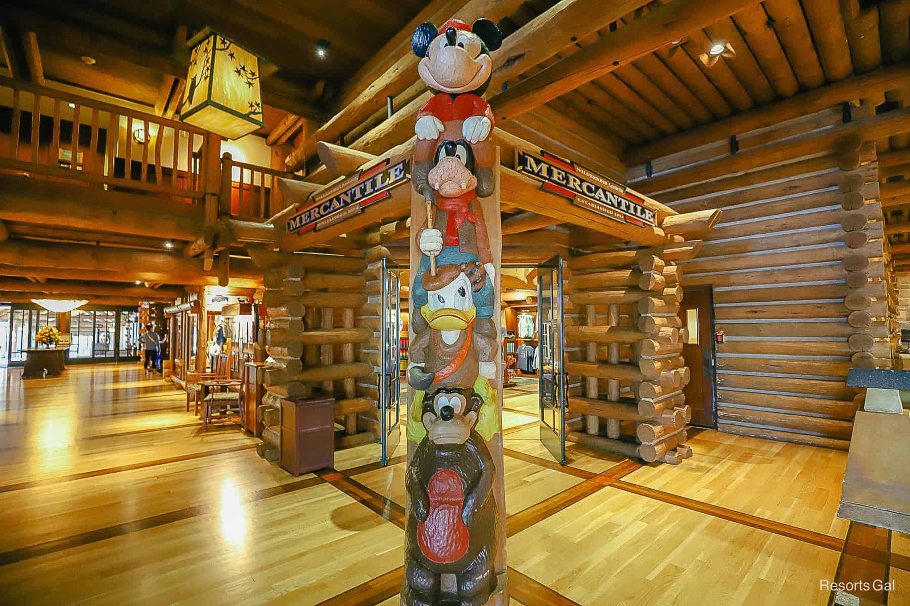 Wilderness Lodge Lobby totem pole 