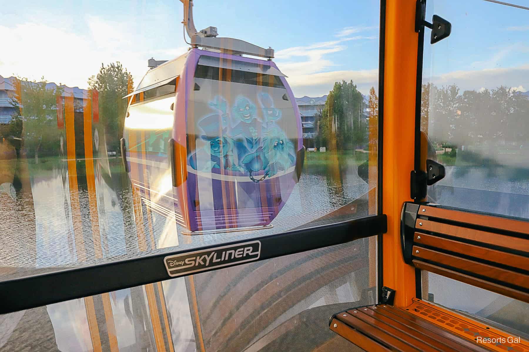 The Skyliner passing another gondola. 