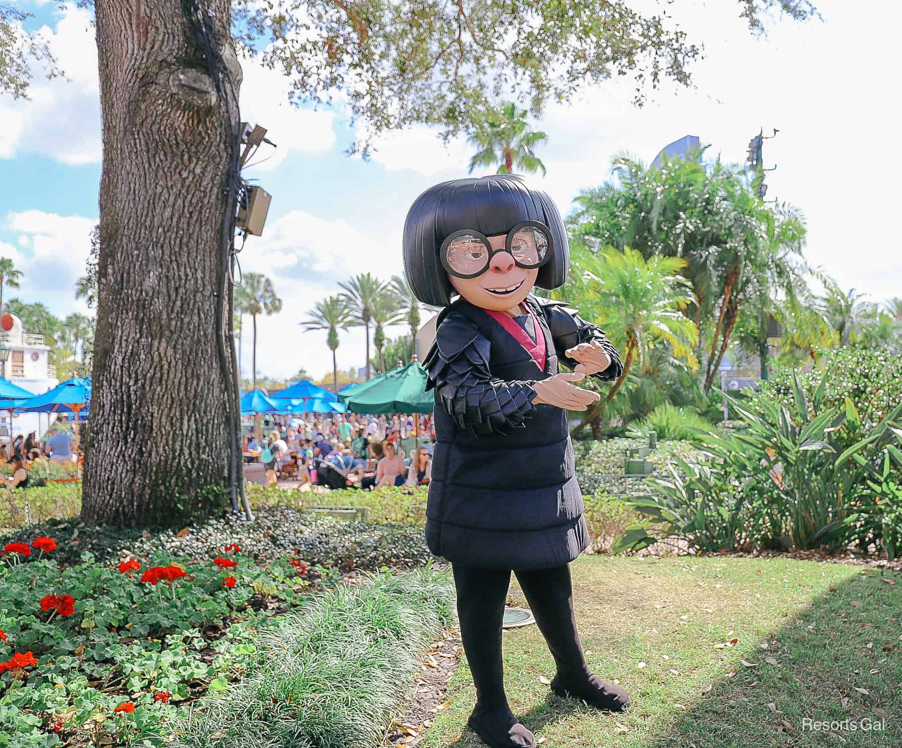 Edna Mode on the lawn at Disney's Hollywood Studios. 