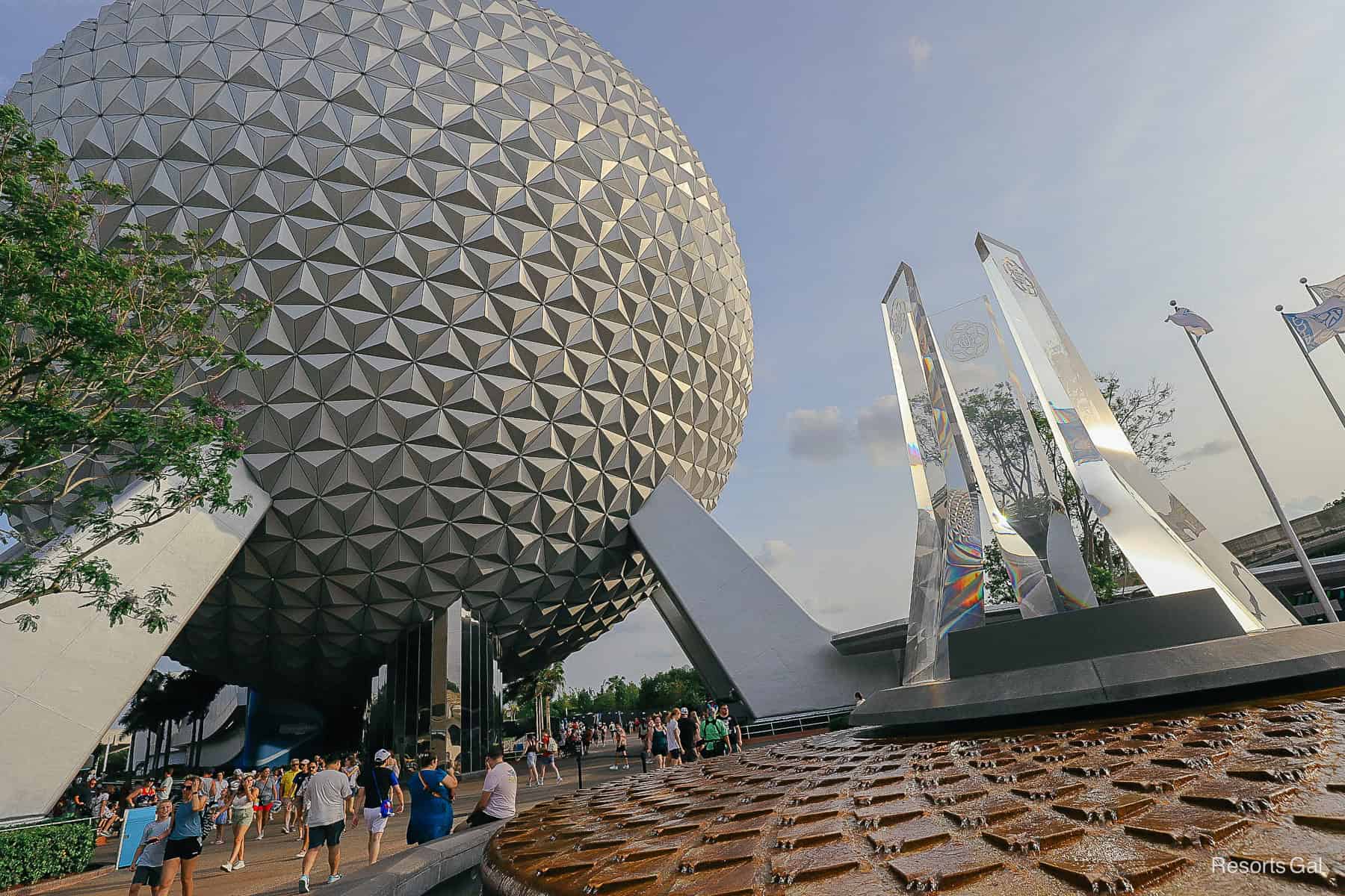 Epcot entrance photo with fountain and Spaceship Earth 