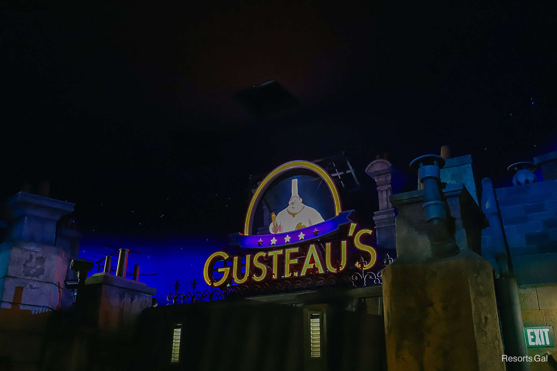 Gusteau's in the Ratatouille queue 