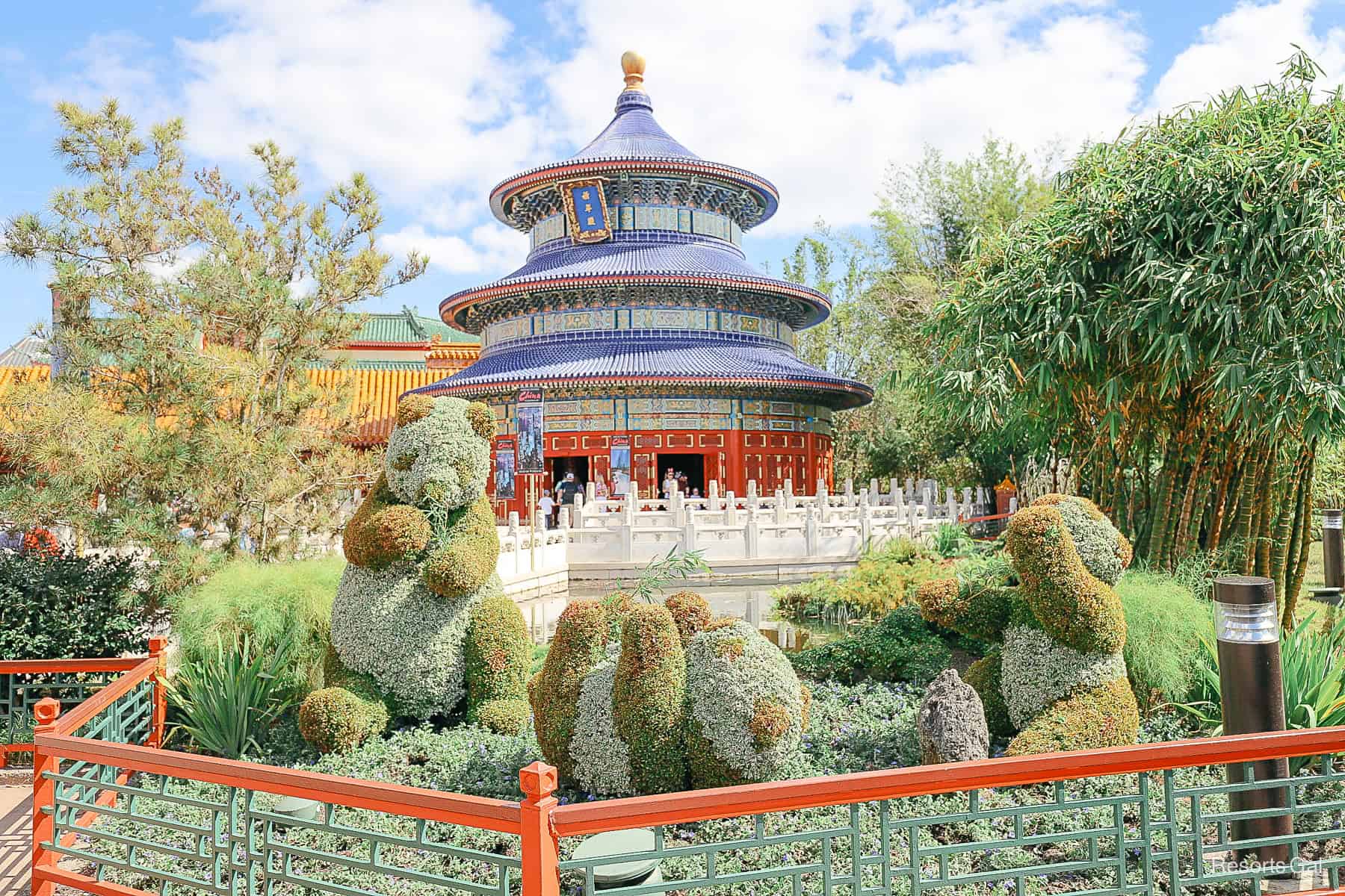 mother and baby panda topiaries in the China Pavilion