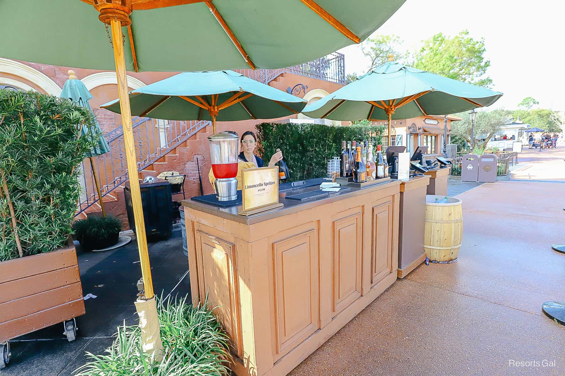 Enoteca beverage cart at Epcot's Italy Pavilion 