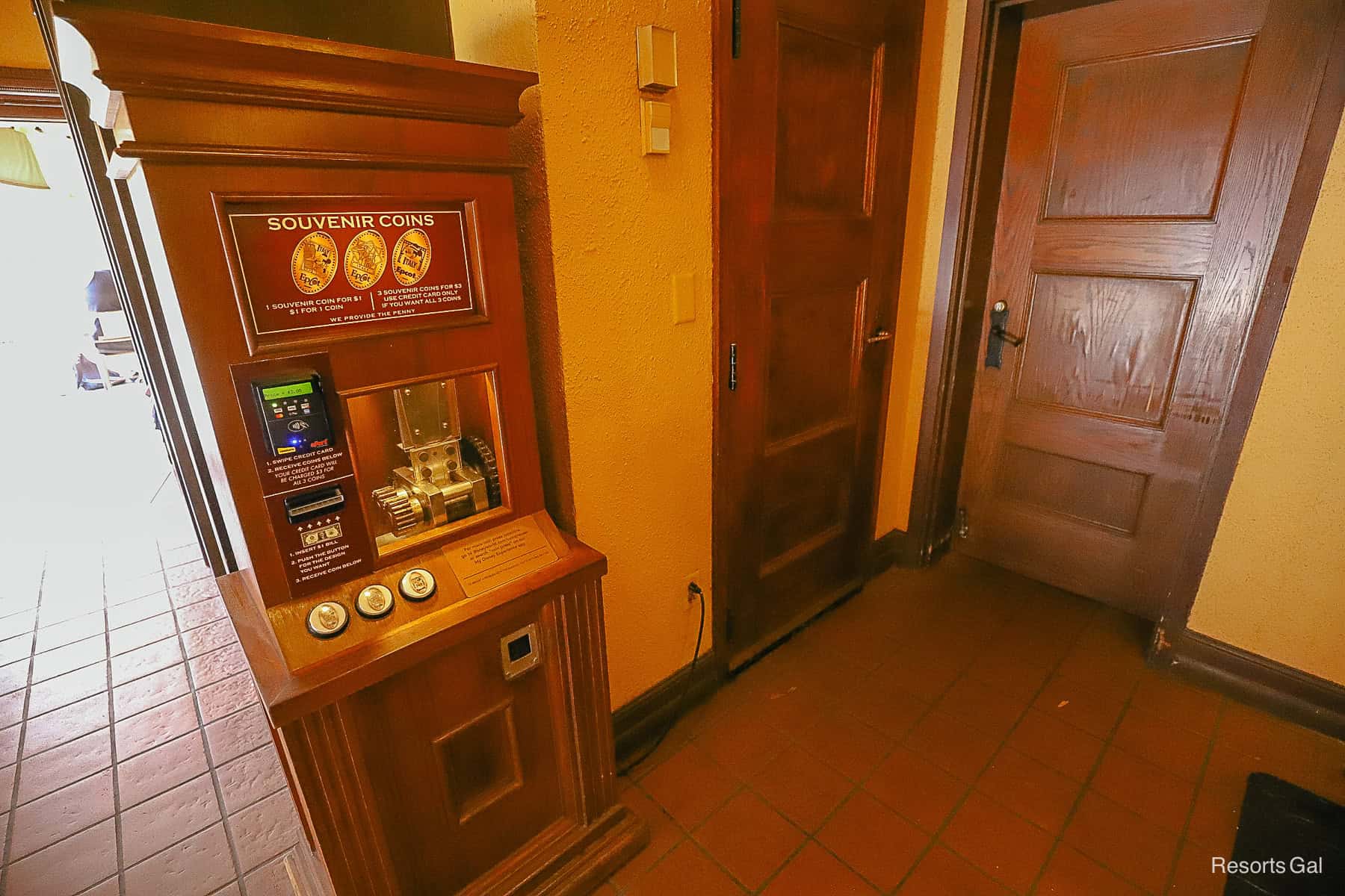 a pressed penny machine in the Epcot Italy Pavilion 