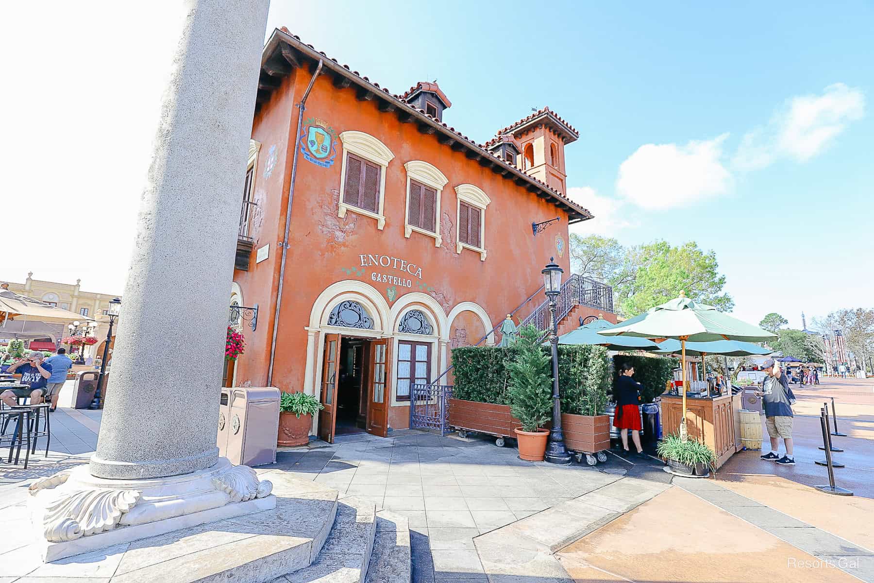 restaurants in Epcot's Italy Pavilion 