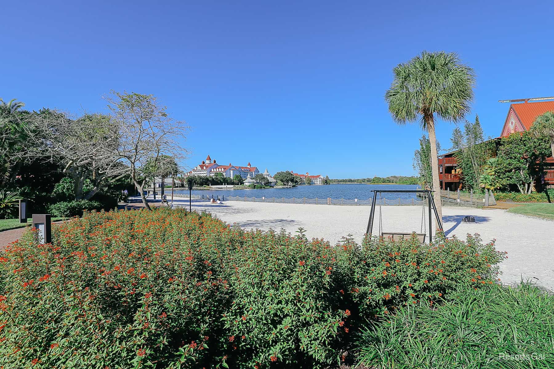 A Dose of Nostalgia: The Former Walking Path Between Disney’s Polynesian and Grand Floridian