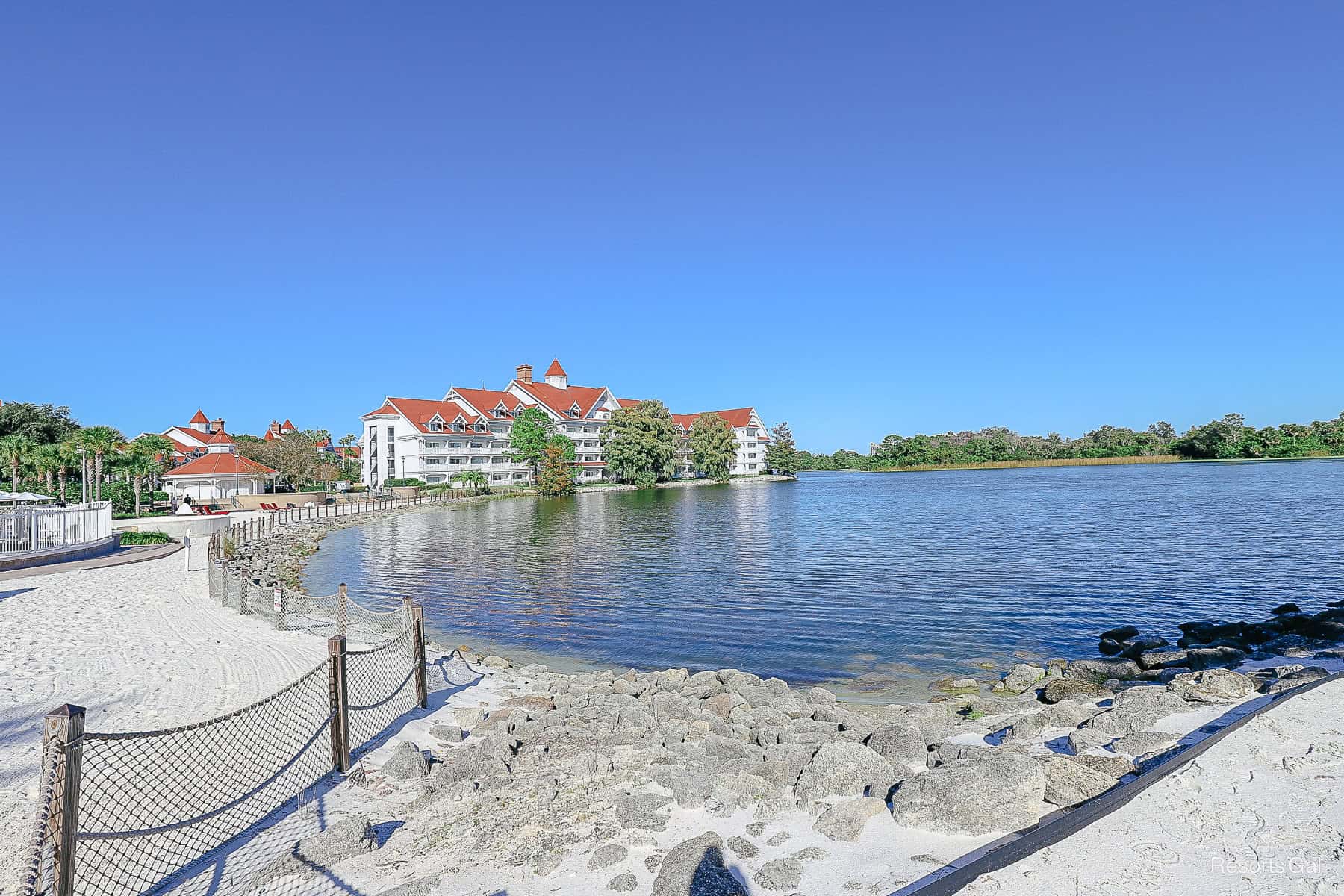 shoreline view of the Grand Floridian from the walking path 