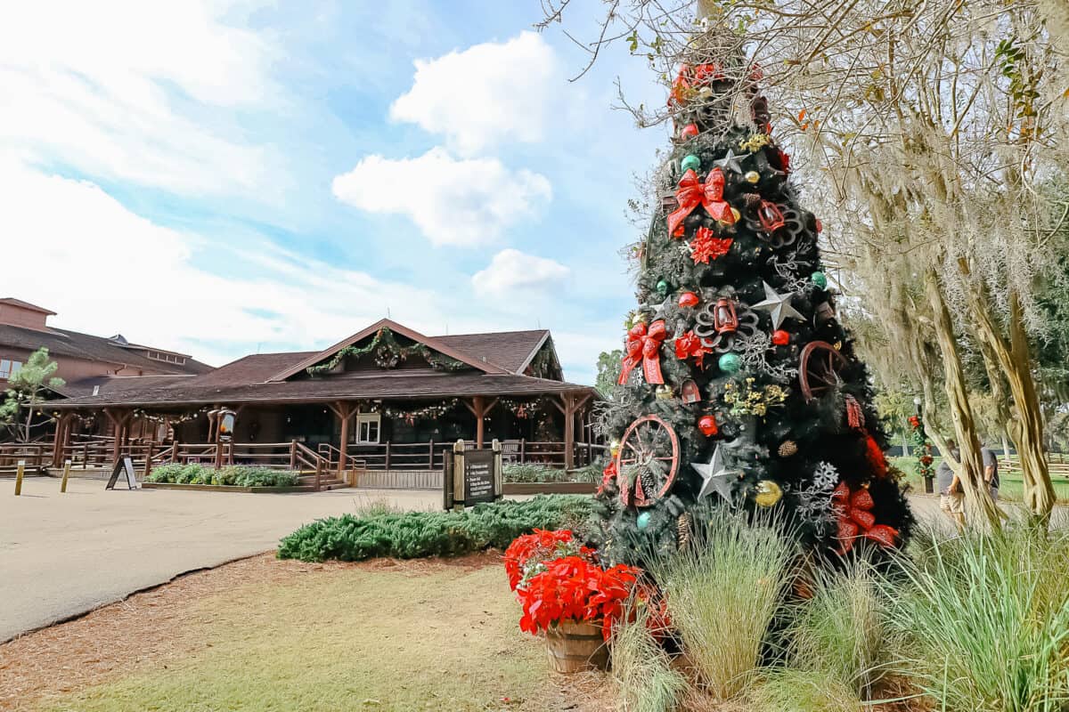 Christmas at Disney's Fort Wilderness Resort and Campground (Photos)